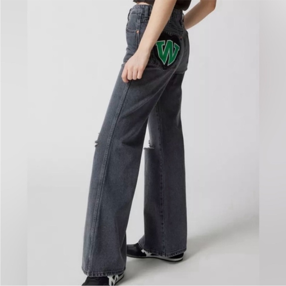 Wrangler Wanderer 622 Flare Jean - Heart Patch